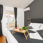 Amazing Vacation House With A Private Pool & Grill Villa Zadar