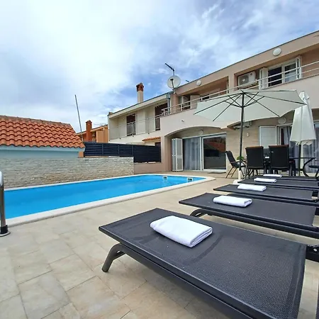 Villa Ryanair's Family With Pool *