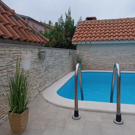 Villa Ryanair's Family With Pool *