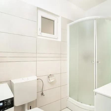 Amazing With A Private Pool & Grill 빌라 자다르